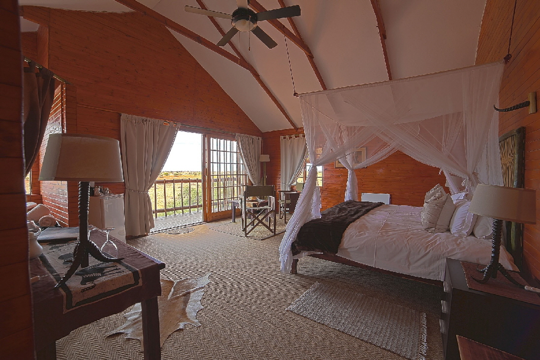 Bagatelle Kalahari Game Lodge 